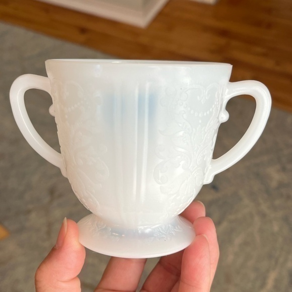 Vintage milk glass to handle sugar dish cup
